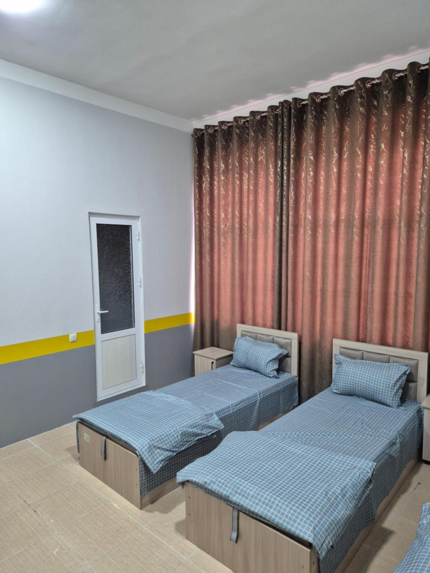 Miran Hostel Andijan Luaran gambar