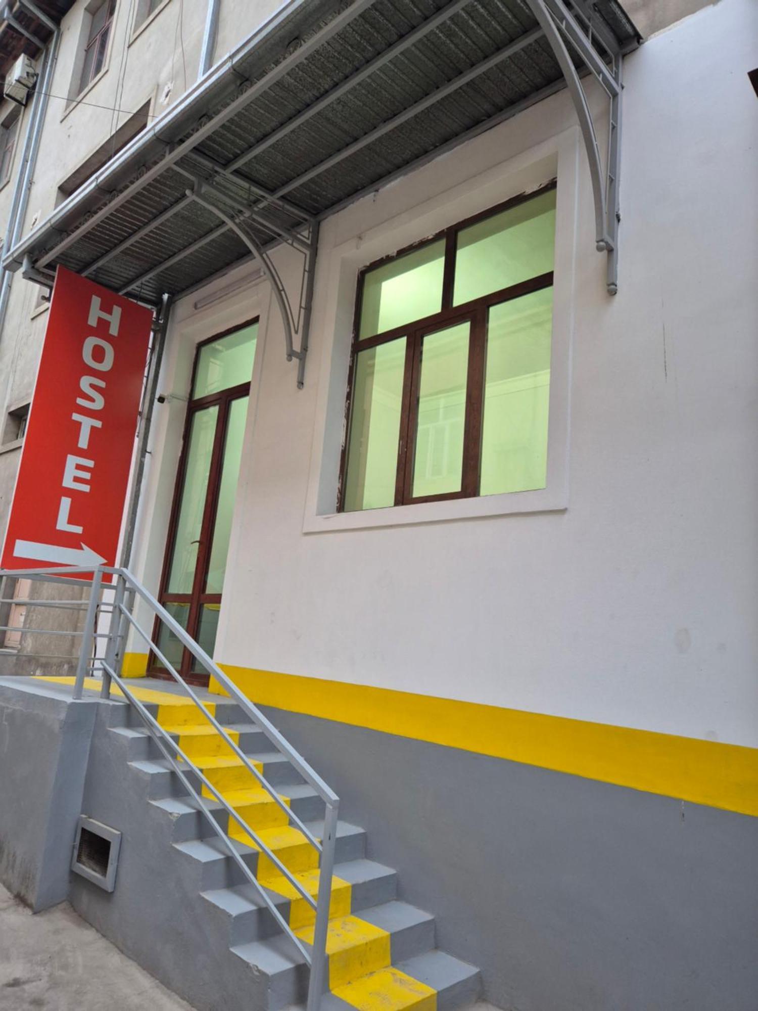 Miran Hostel Andijan Luaran gambar