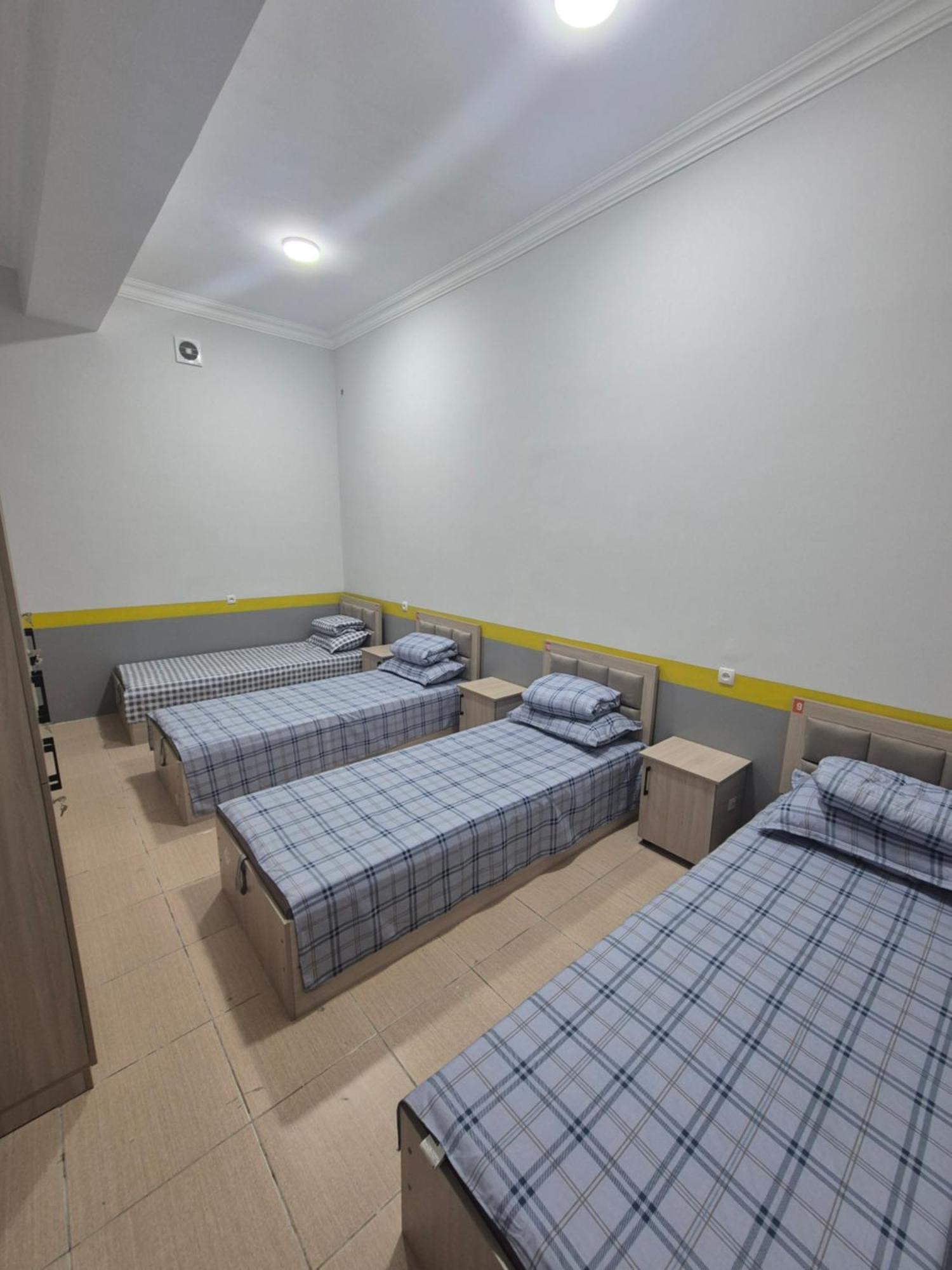 Miran Hostel Andijan Luaran gambar